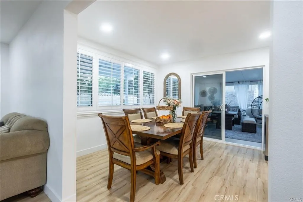 256 E Mission, Corona, California 92879 home-pic-9
