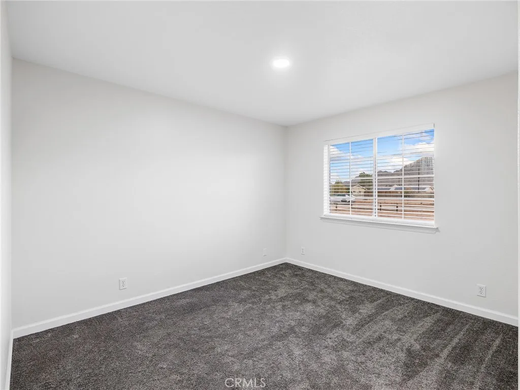 16641 Montauk Road, Apple Valley, California 92307 home-pic-35