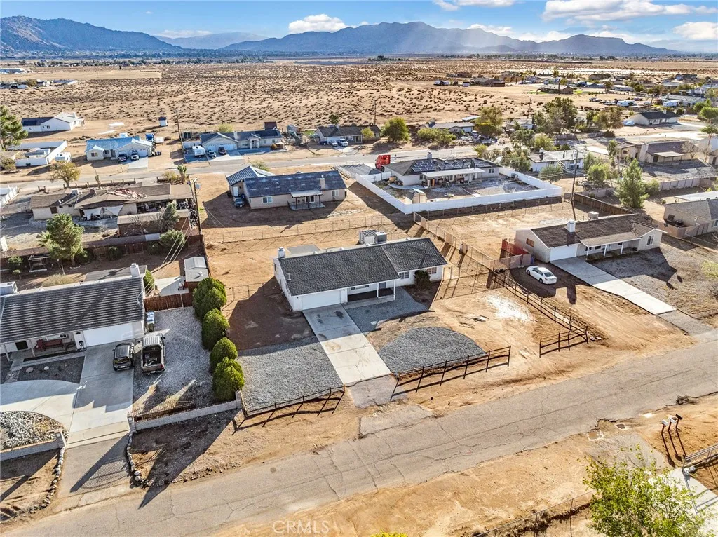 16641 Montauk Road, Apple Valley, California 92307 home-pic-6
