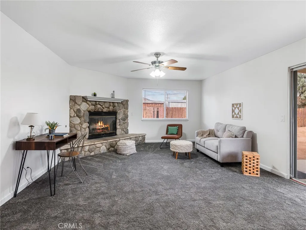 16641 Montauk Road, Apple Valley, California 92307 home-pic-20