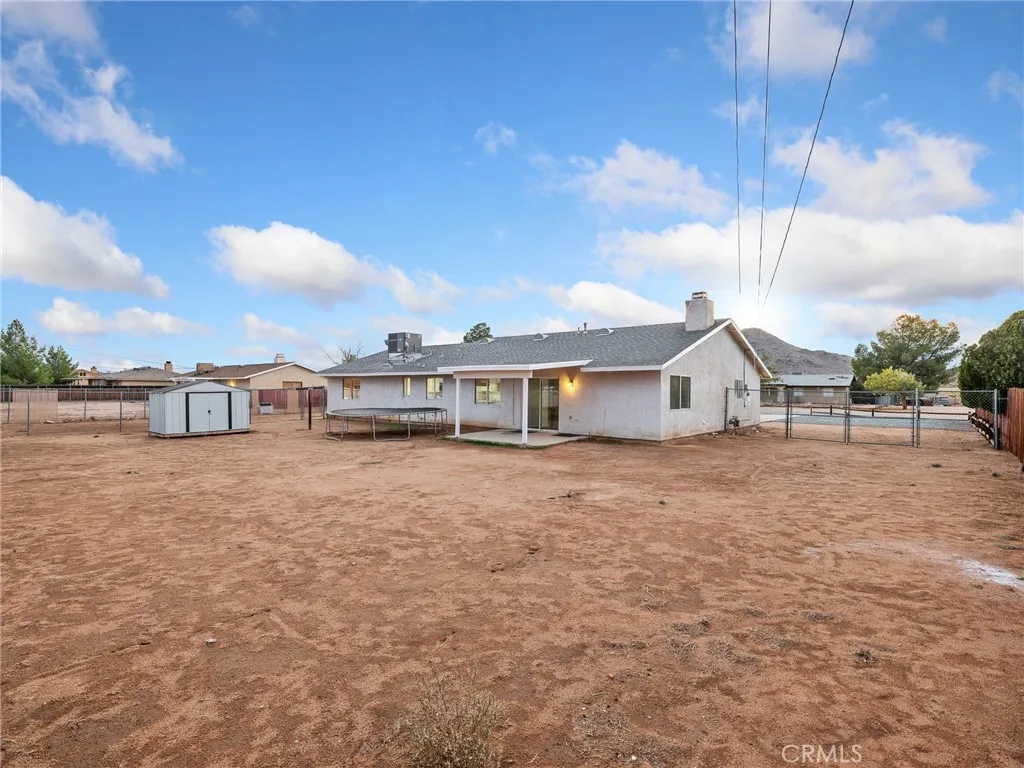 16641 Montauk Road, Apple Valley, California 92307 home-pic-37