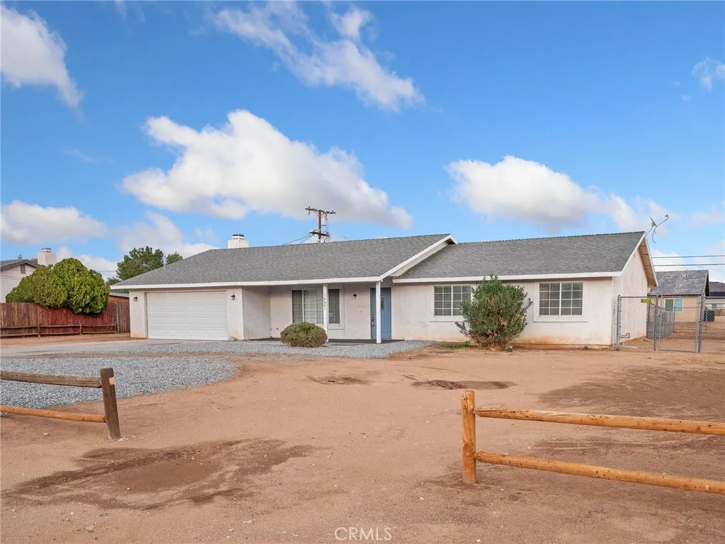 16641 Montauk Road, Apple Valley, California 92307 home-pic-1