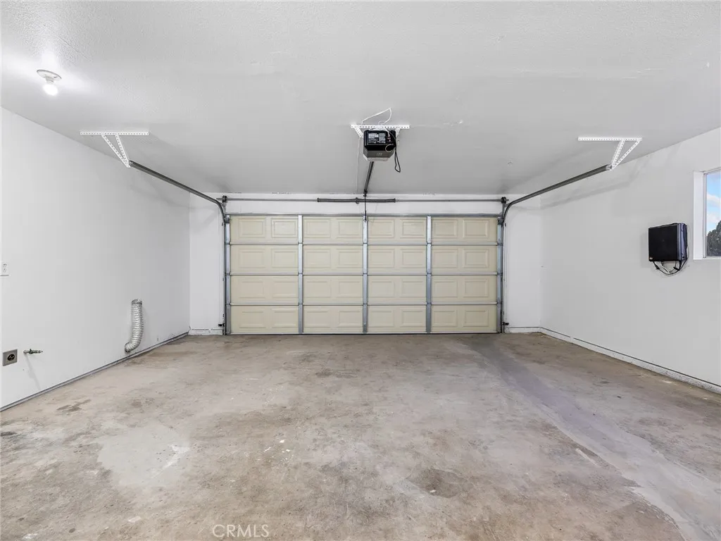 16641 Montauk Road, Apple Valley, California 92307 home-pic-42