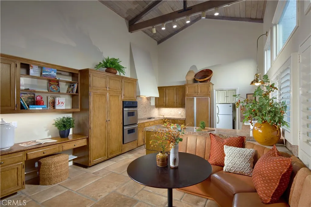 8 Linda Isle, Newport Beach, California 92660 home-pic-7