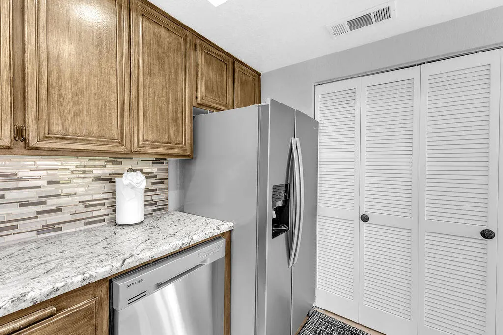 41640 Jupiter Hills Court, Palm Desert, California 92211 home-pic-14