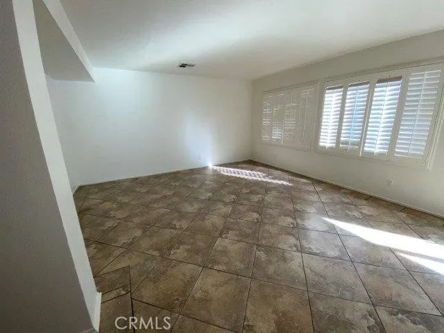 13525 Silversand, Victorville, California 92394 home-pic-6