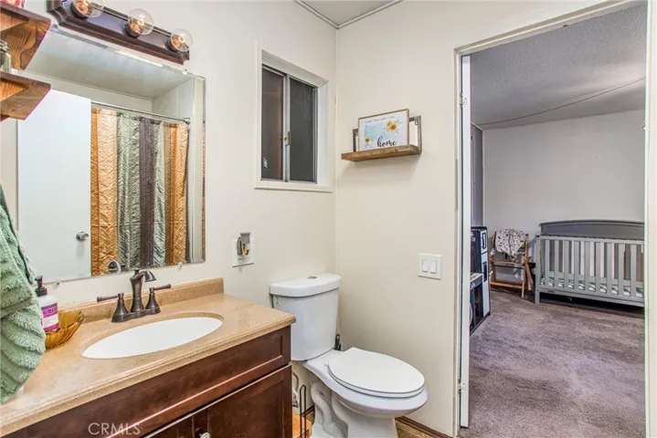2nd Bathroom