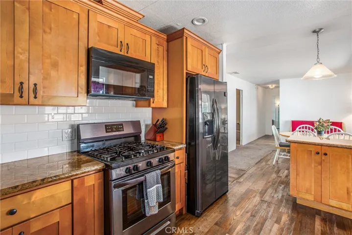 2755 W Arrow Hwy 95, La Verne, California 91750