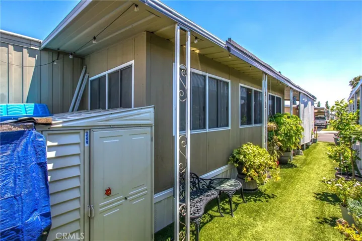 2755 W Arrow Hwy 95, La Verne, California 91750