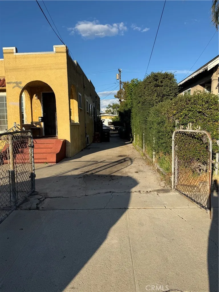 2731 Malabar, Los Angeles, California 90033 home-pic-3