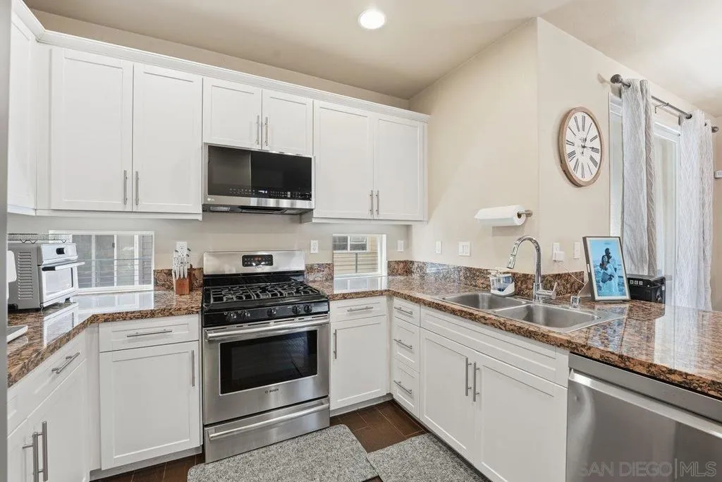 4543 Rainier Avenue Unit 19, San Diego, California 92120 home-pic-14