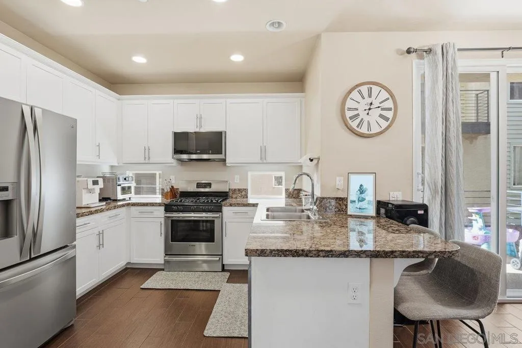 4543 Rainier Avenue Unit 19, San Diego, California 92120 home-pic-11