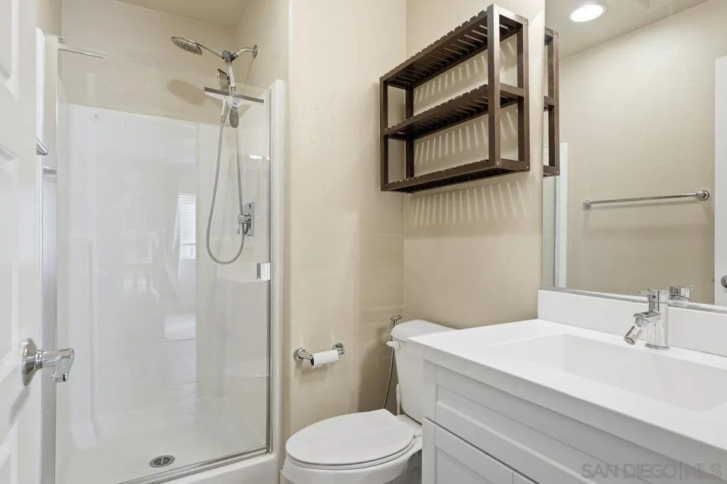 4543 Rainier Avenue Unit 19, San Diego, California 92120 home-pic-24