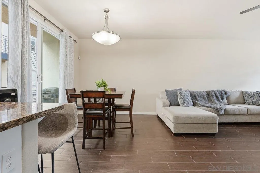 4543 Rainier Avenue Unit 19, San Diego, California 92120 home-pic-9