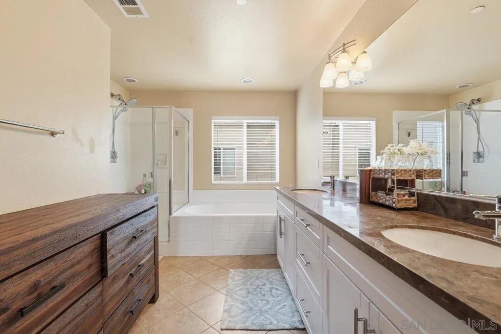 4543 Rainier Avenue Unit 19, San Diego, California 92120 home-pic-18