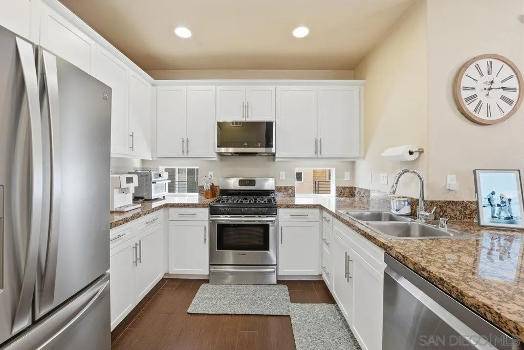 4543 Rainier Avenue Unit 19, San Diego, California 92120 home-pic-12