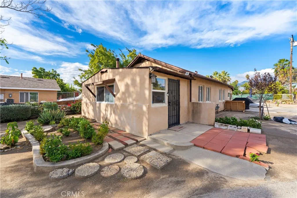 352 E 16th, San Bernardino, California 92404 home-pic-0