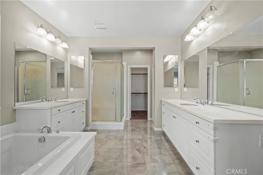 29916 Lomond Drive, Menifee, California 92585 home-pic-17