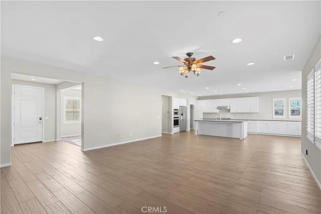 29916 Lomond Drive, Menifee, California 92585 home-pic-8
