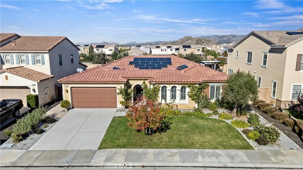 29916 Lomond Drive, Menifee, California 92585 home-pic-1