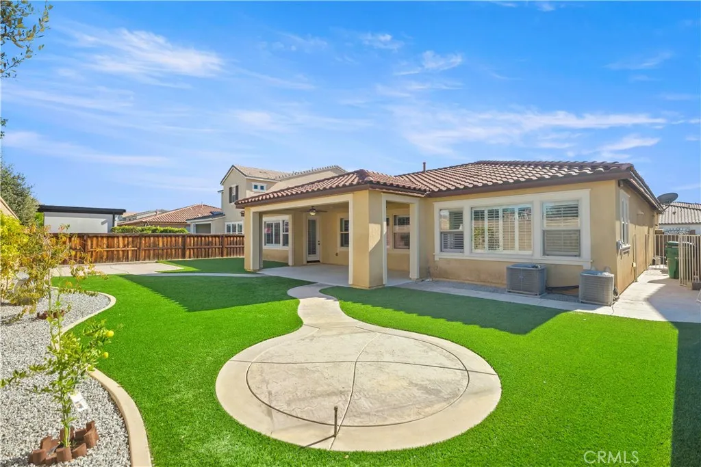 29916 Lomond Drive, Menifee, California 92585 home-pic-5