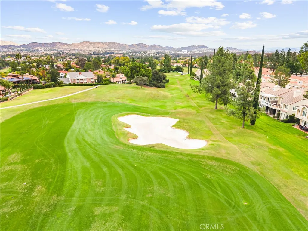 38521 Glen Abbey, Murrieta, California 92562 — photo 4
