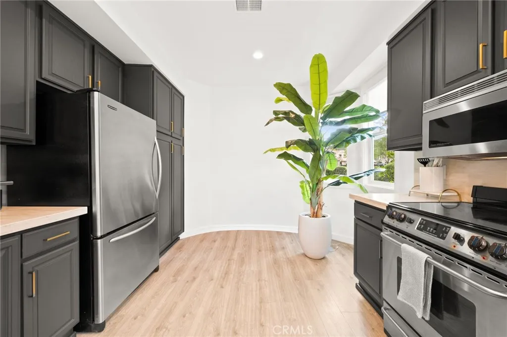38521 Glen Abbey, Murrieta, California 92562 — photo 5