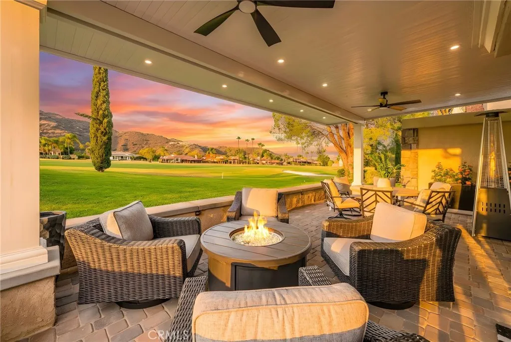 Panoramic golf course & La Cresta hillside views at sunset