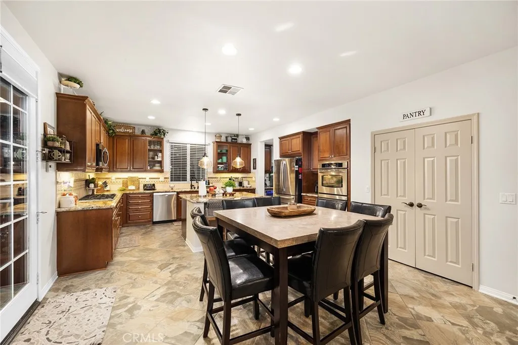 32875 El Centro, Menifee, California 92584 home-pic-20