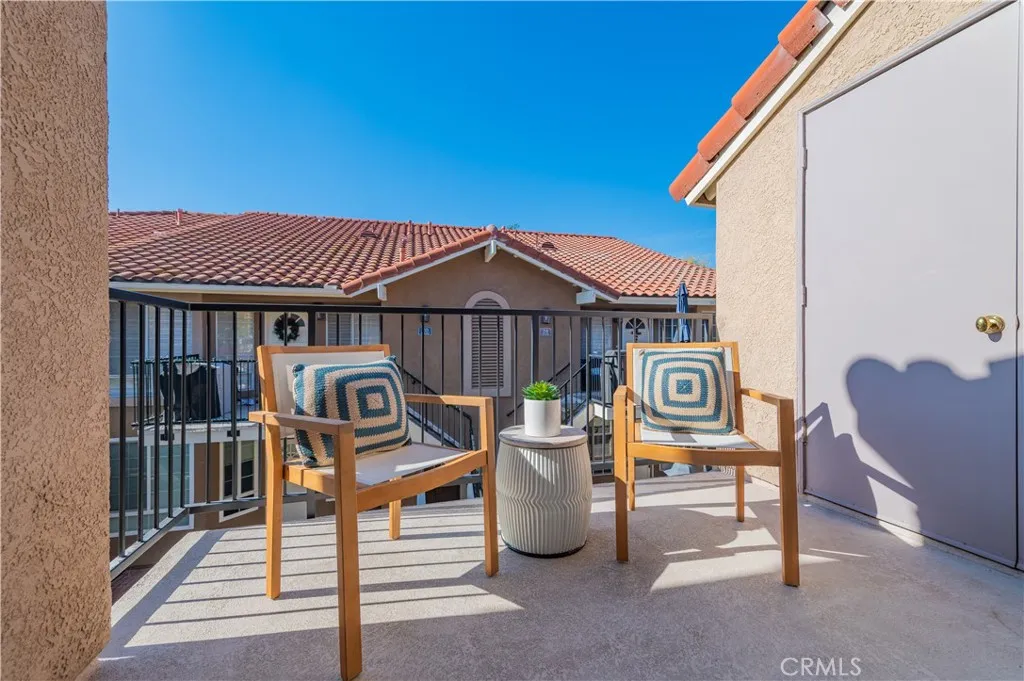 59 Via Honrado, Rancho Santa Margarita, California 92688 home-pic-17