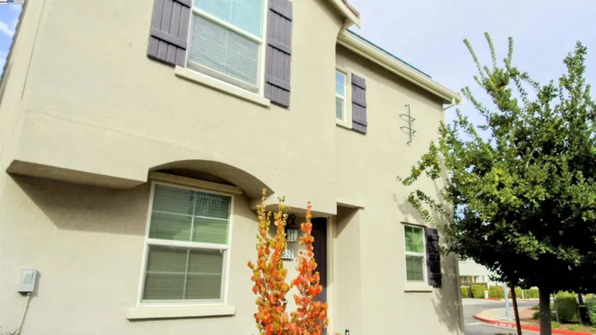 4520 Gironella Walk, Sacramento, California 95823