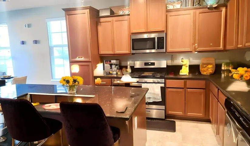 4520 Gironella Walk, Sacramento, California 95823