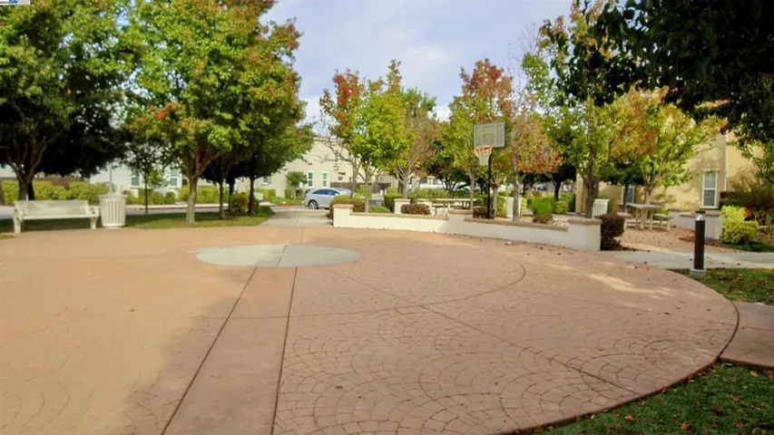 4520 Gironella Walk, Sacramento, California 95823