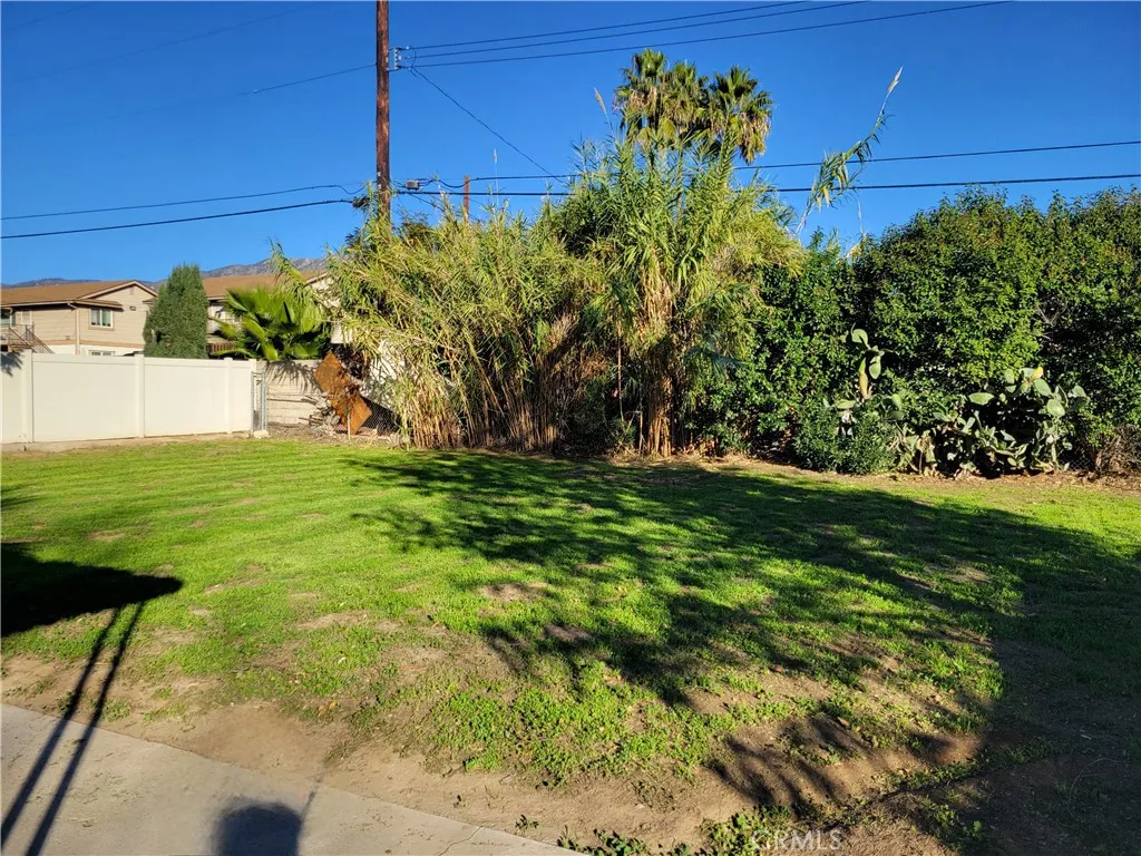 7341 Lillian Lane, Highland, California 92346 home-pic-7