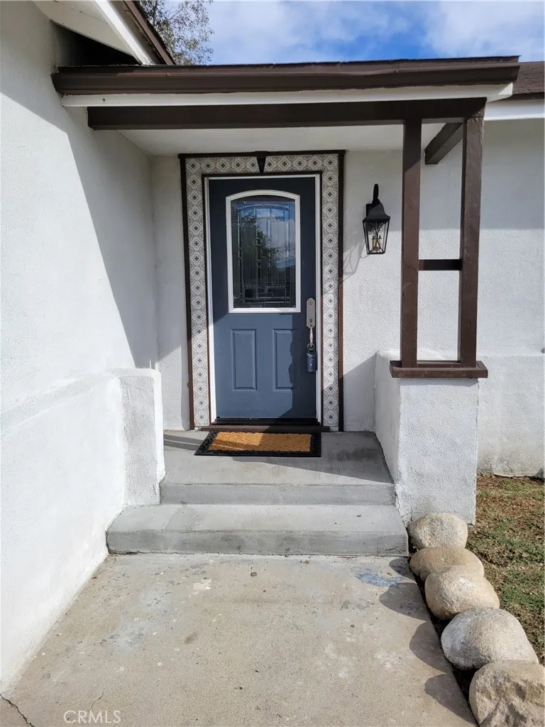 7341 Lillian Lane, Highland, California 92346 home-pic-2