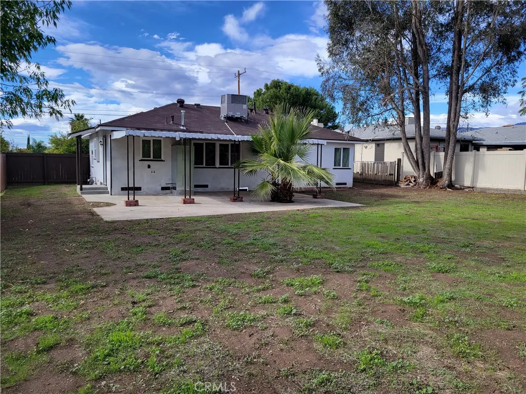 7341 Lillian Lane, Highland, California 92346 home-pic-5