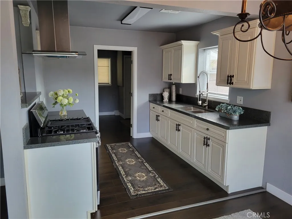 7341 Lillian Lane, Highland, California 92346 home-pic-4