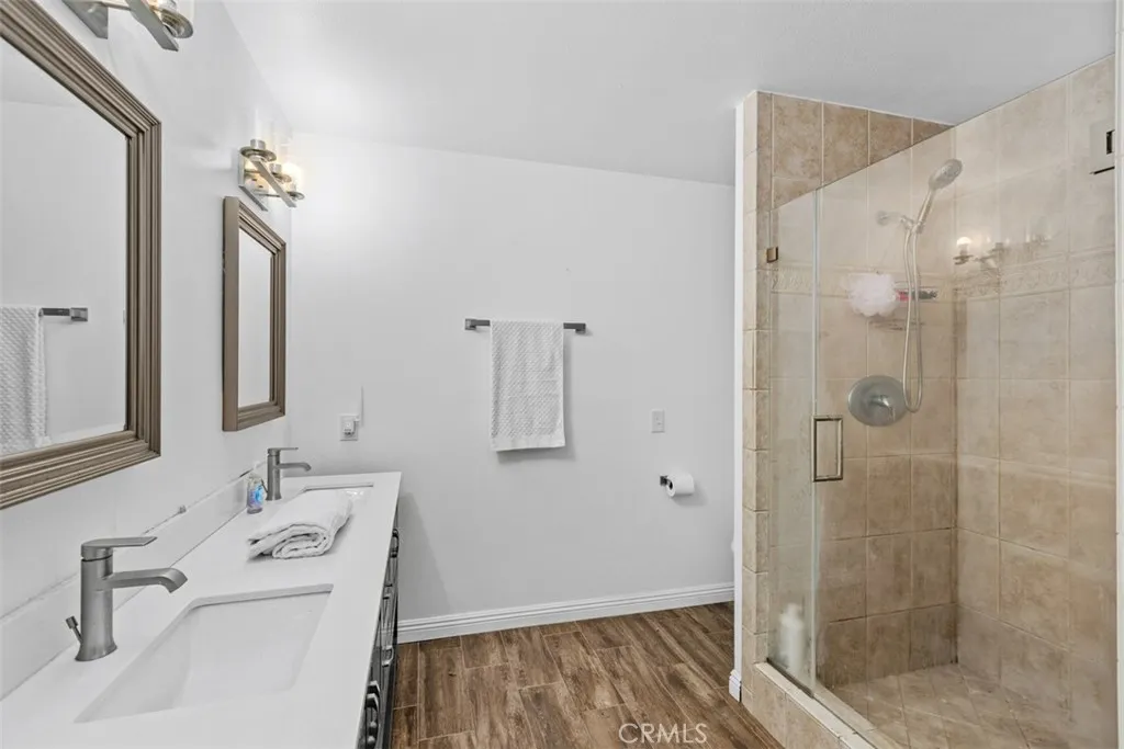 1346 N Euclid Avenue, Upland, California 91786 home-pic-16