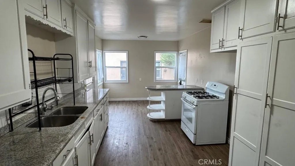 1017 E Colton, Redlands, California 92374 home-pic-11
