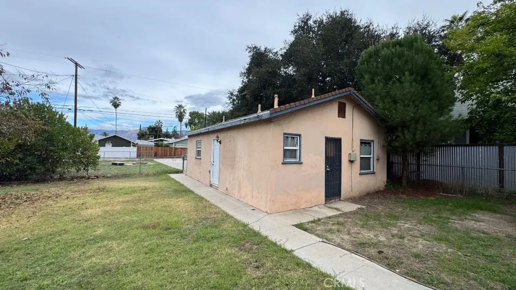 1017 E Colton, Redlands, California 92374 home-pic-3