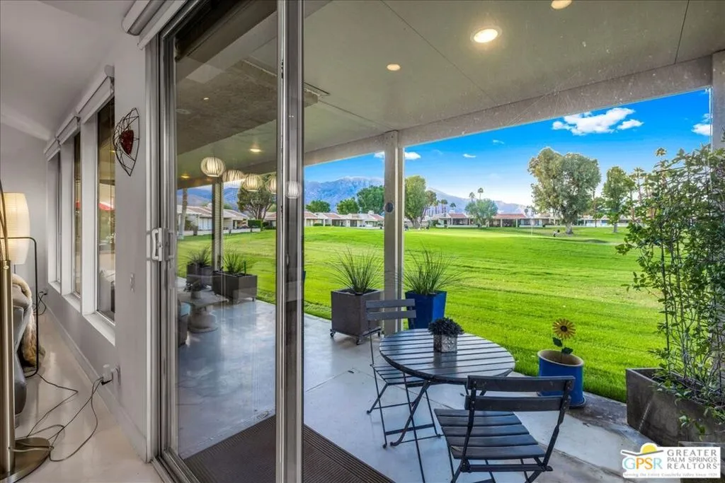 35951 E Paseo Circulo, Cathedral City, California 92234 home-pic-10
