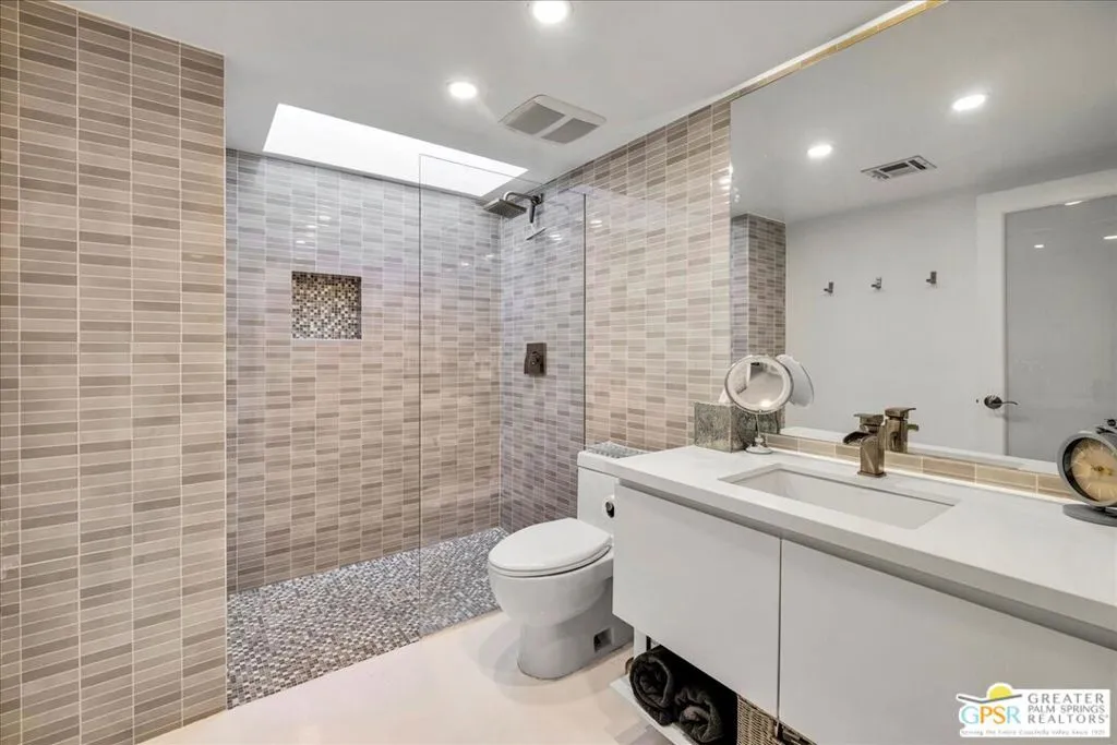 35951 E Paseo Circulo, Cathedral City, California 92234 home-pic-23