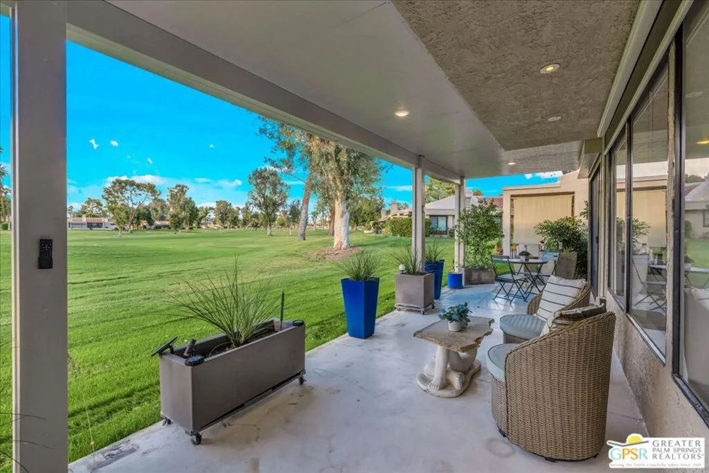 35951 E Paseo Circulo, Cathedral City, California 92234 home-pic-32