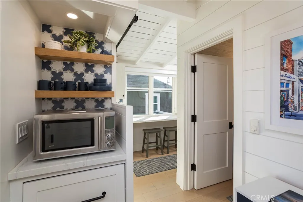 104 Onyx Avenue, Newport Beach, California 92662 home-pic-18