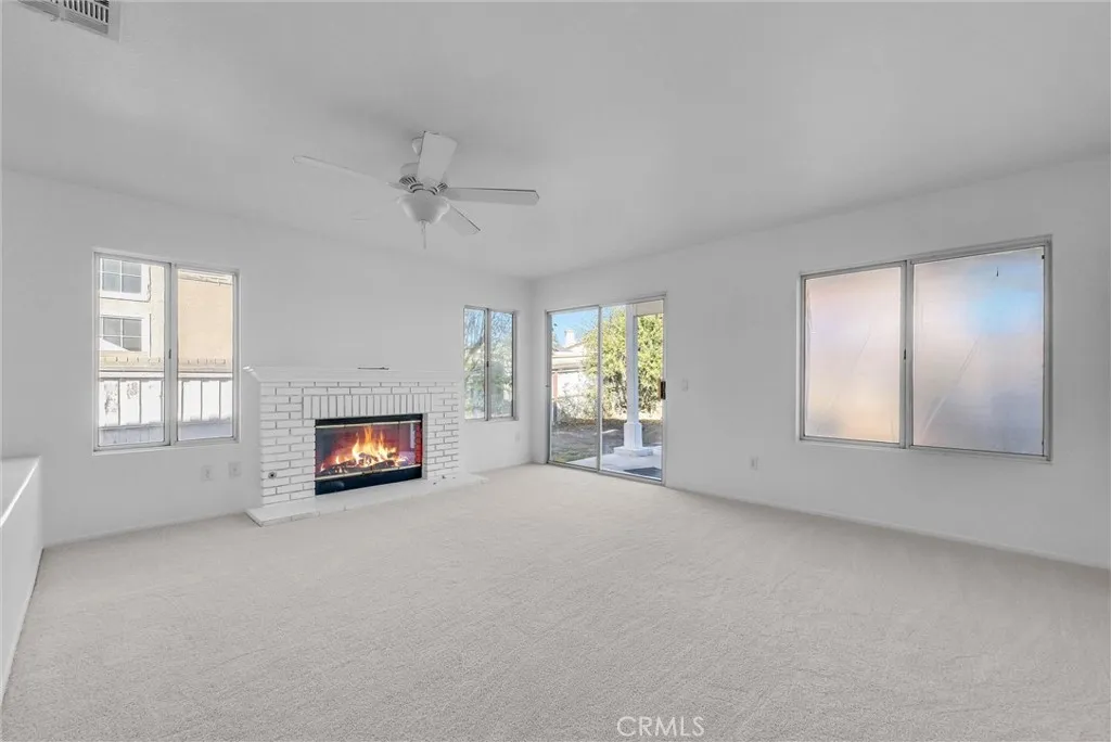 20144 Hill Spring, Wildomar, California 92595 home-pic-10