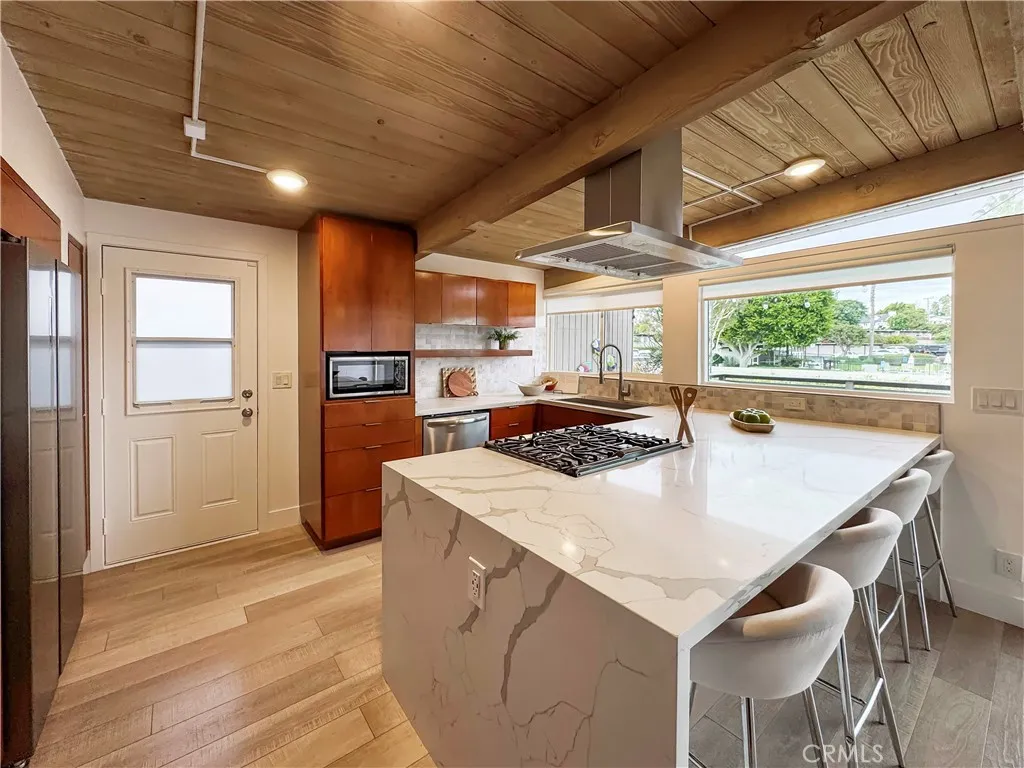 210 Del Gado, San Clemente, California 92672 home-pic-1