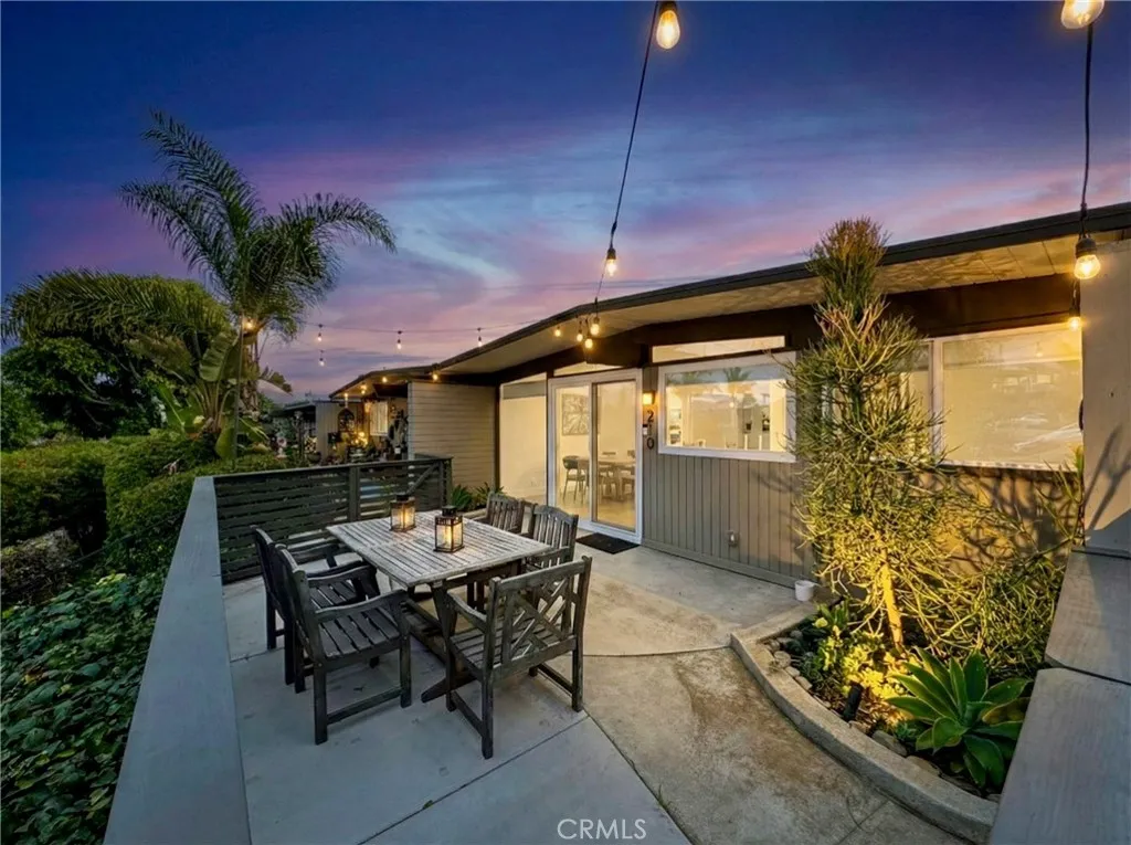 210 Del Gado, San Clemente, California 92672 home-pic-11
