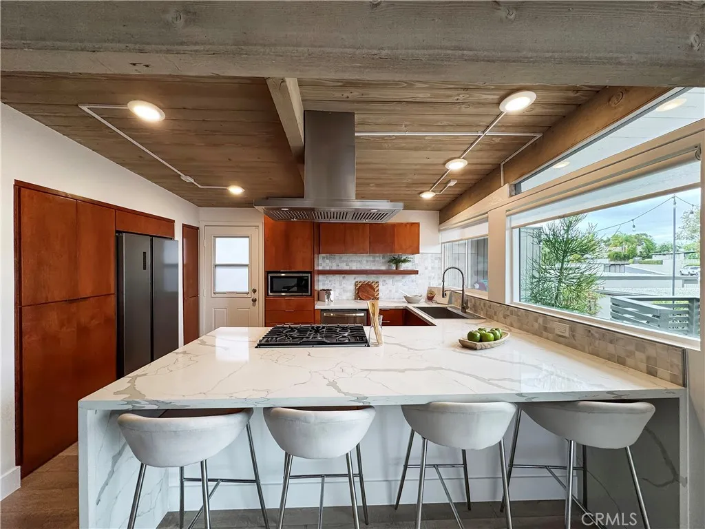 210 Del Gado, San Clemente, California 92672 home-pic-2