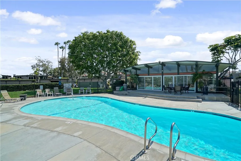 210 Del Gado, San Clemente, California 92672 home-pic-23