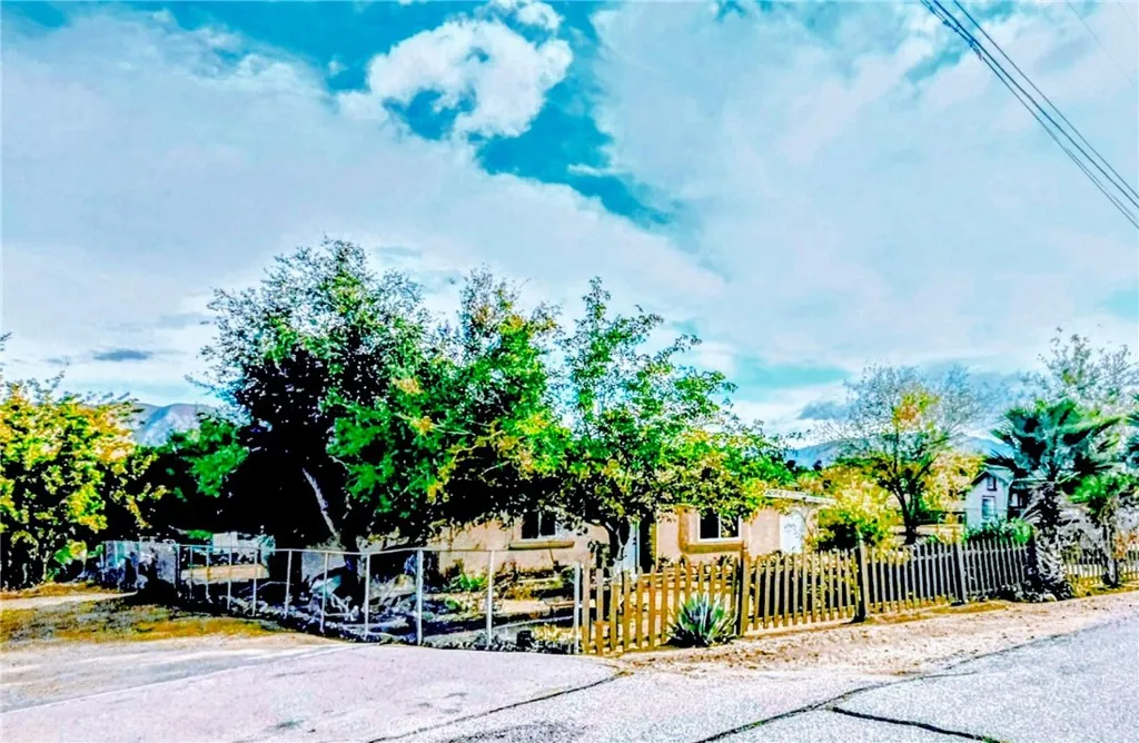 9321 Sabina Avenue, Hesperia, California 92345 home-pic-1